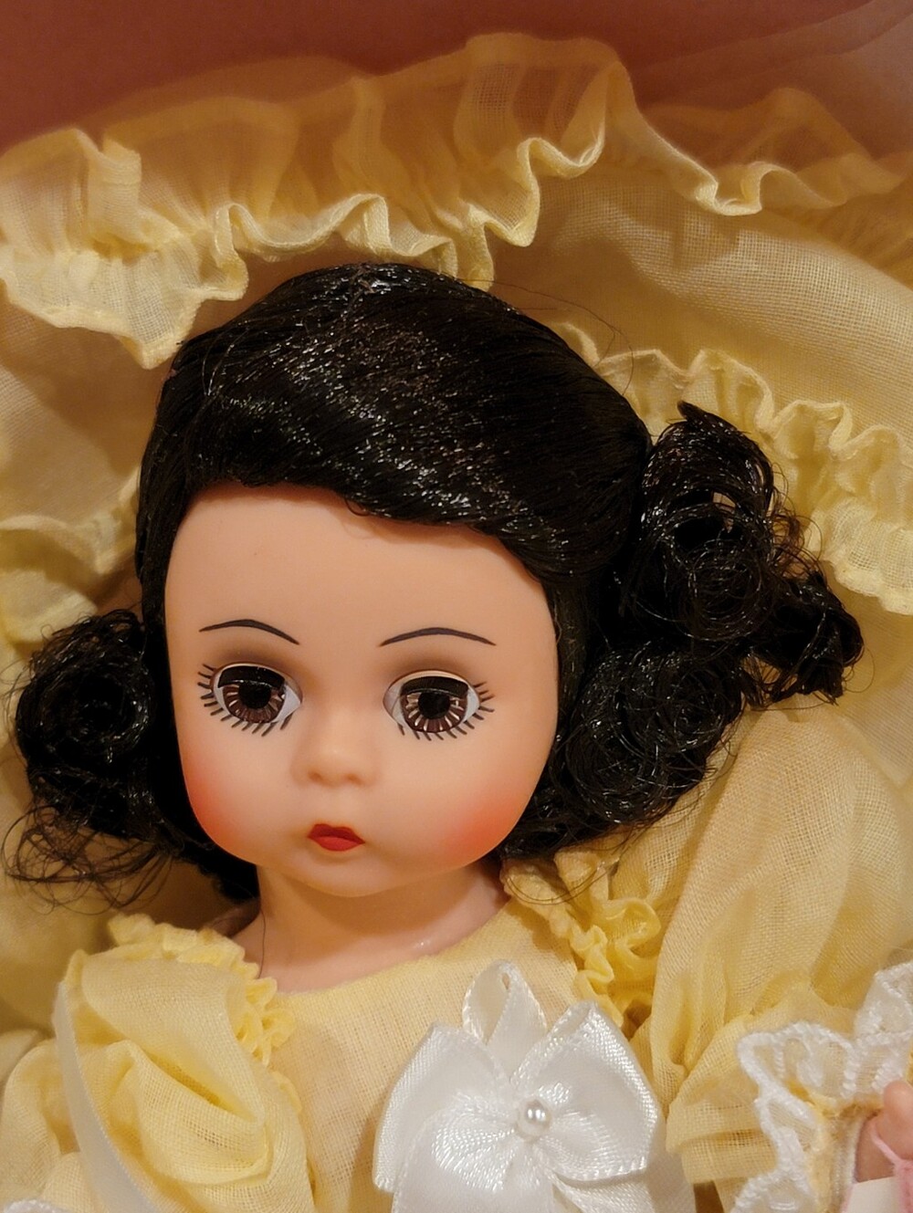 Madame Alexander Doll Scarlett O'Hara #93-8 Yellow Hoop Dress Outfit Hat in Box
